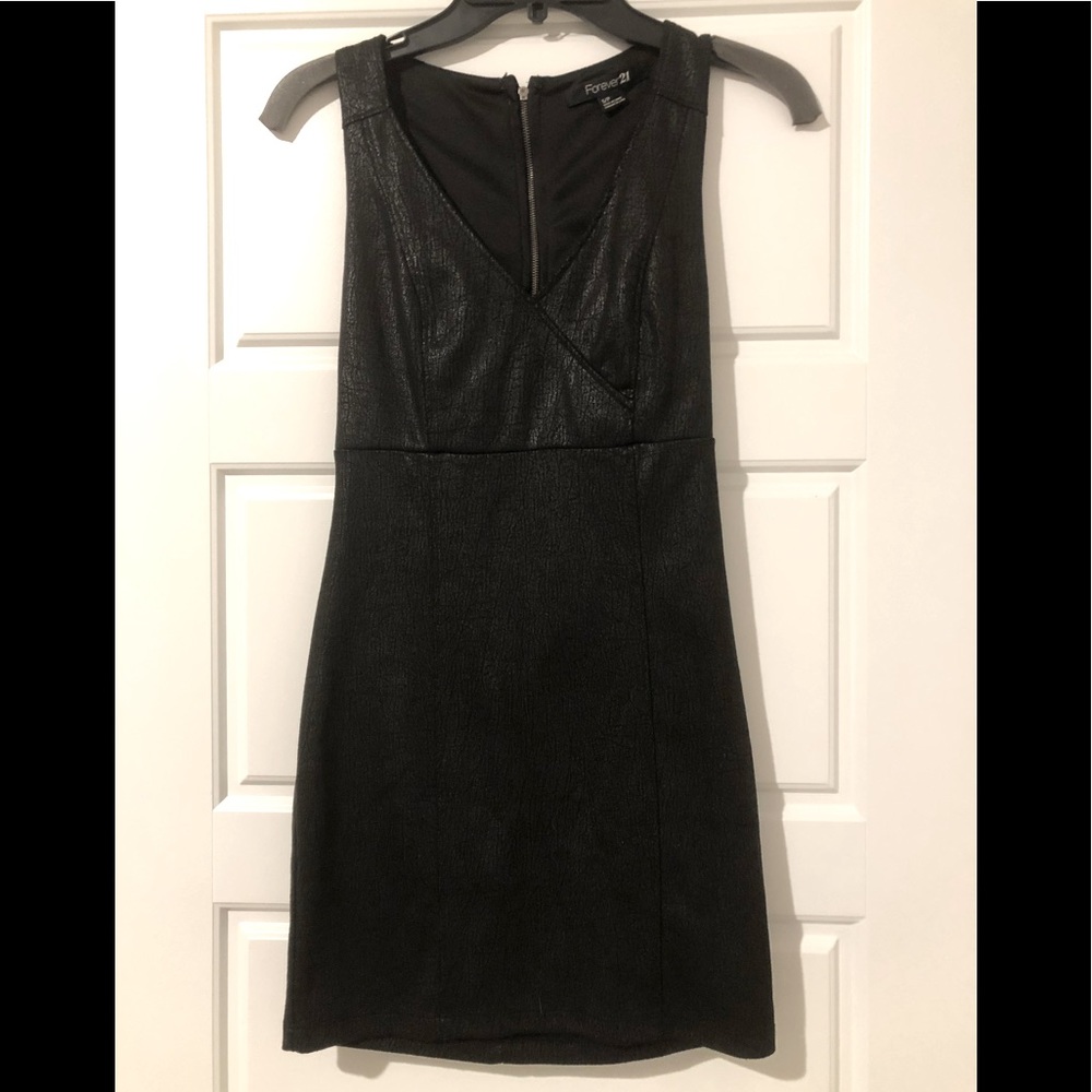 Forever 21 Black mini dress size Small